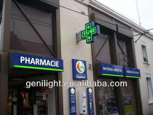 P16 P20 Pixels 3D LED Pharmacy Cross Display Sign με επικοινωνία ελέγχου RF RS232